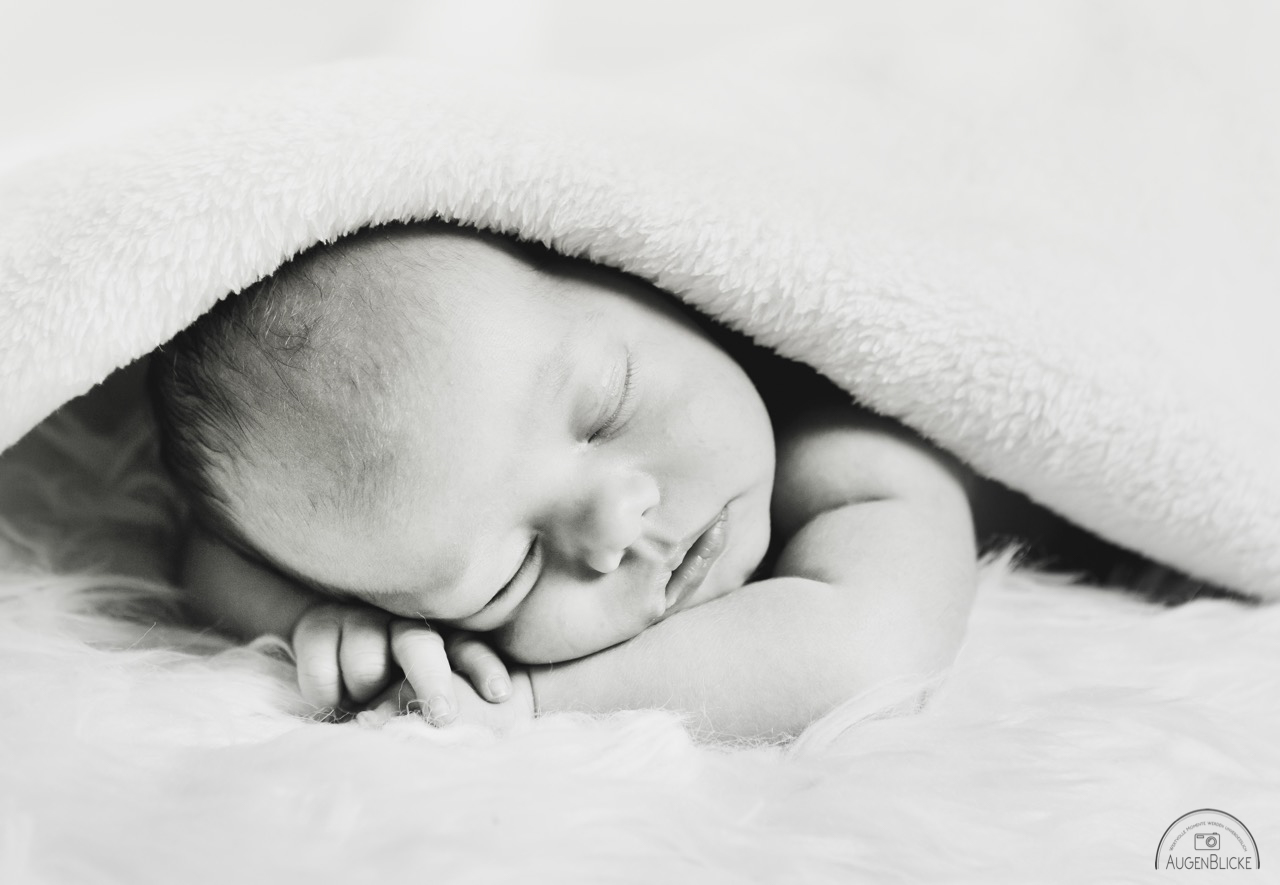 Babyshooting Olga Günter Herford Augenblicke Fotograf